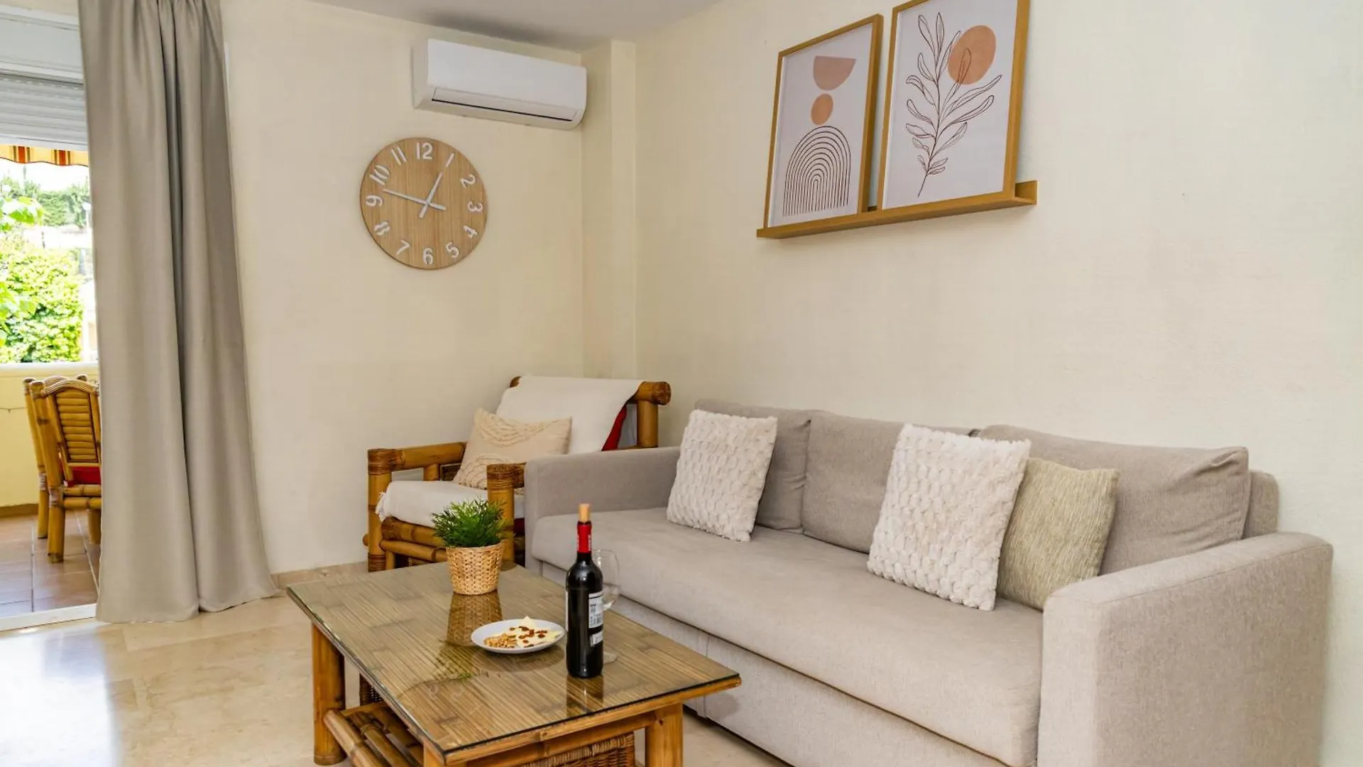 Appartamento Escapada Junto Al Mar Con Vistas Y Piscina Benalmádena Spagna