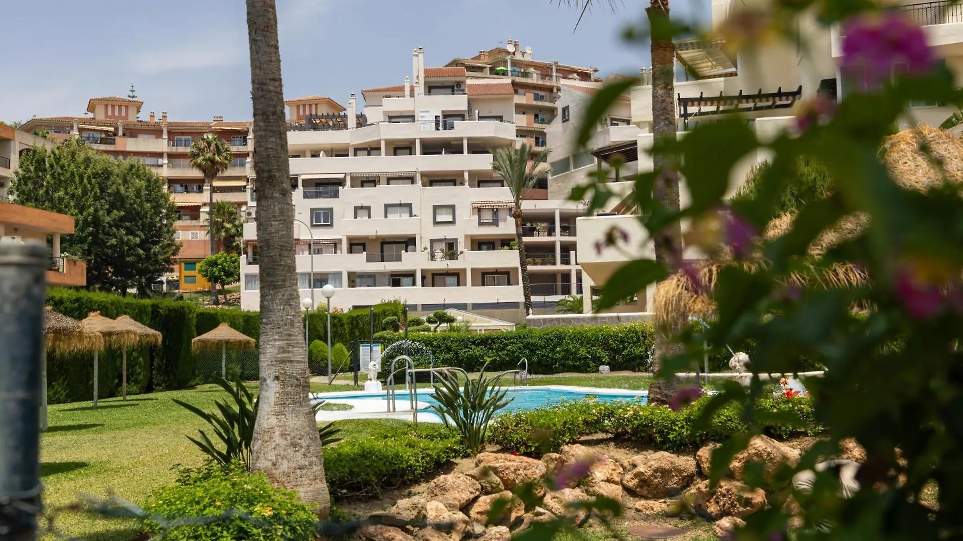 Appartamento Escapada Junto Al Mar Con Vistas Y Piscina Benalmádena