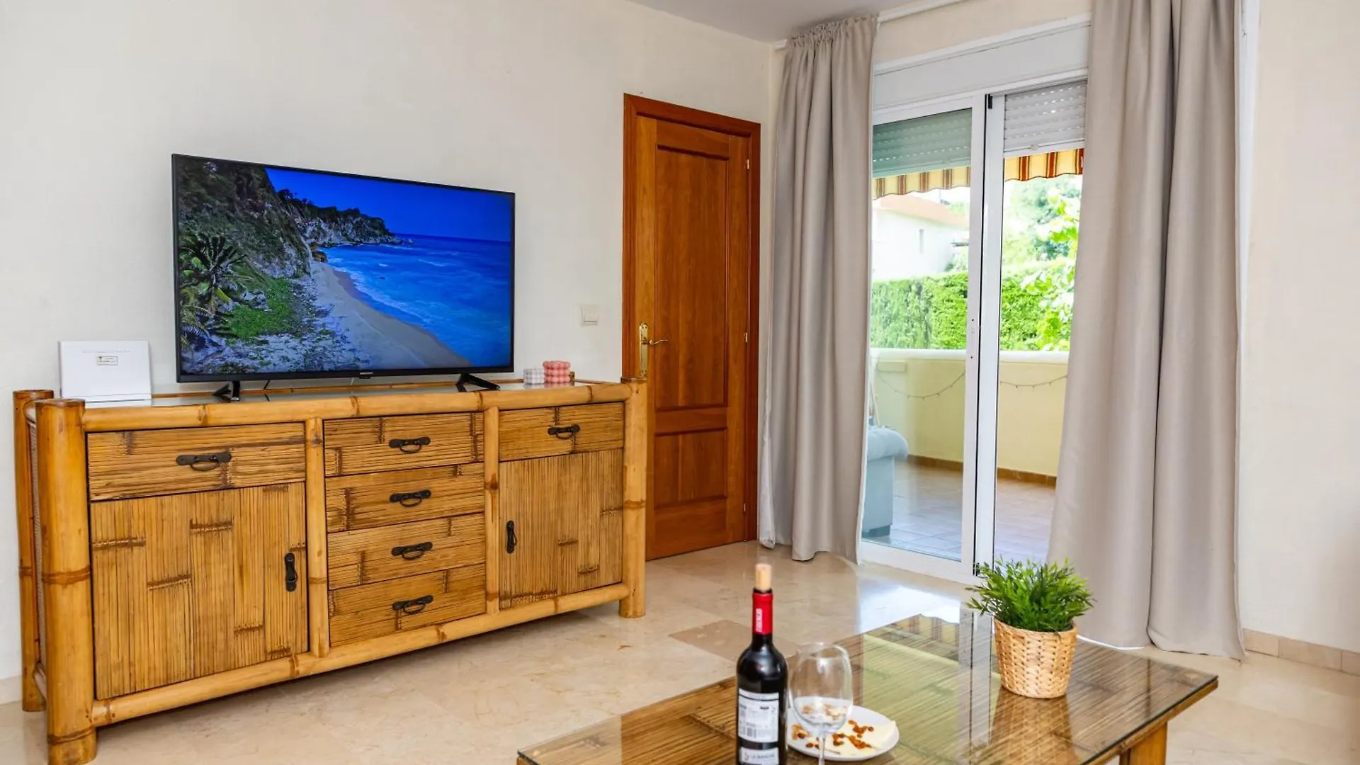 Appartamento Escapada Junto Al Mar Con Vistas Y Piscina Benalmádena Spagna